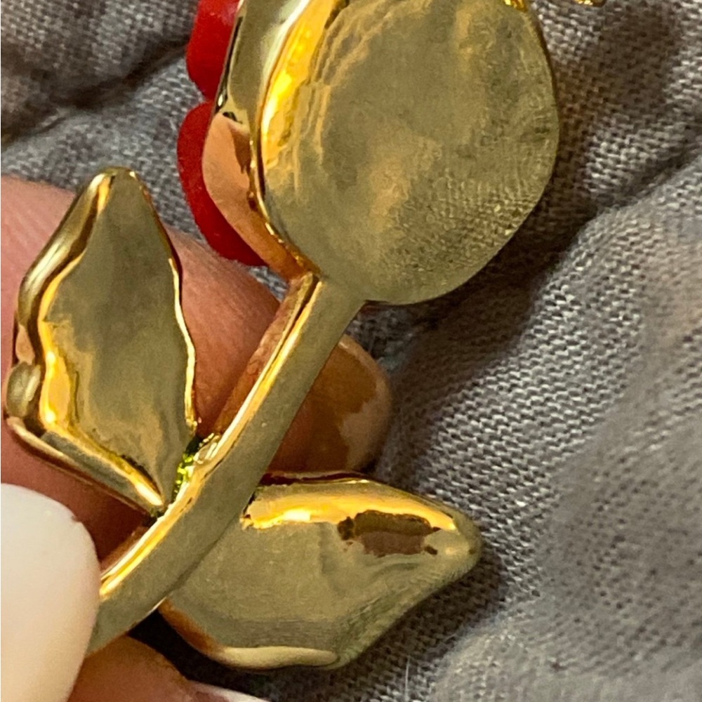 Elegant Red Rose Pendant - Picture 5 of 5